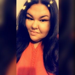 Meet your Posher, Erlene